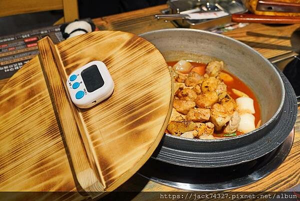 {台中美食}甩鍋雞볶찜韓式炒雞吃到飽-中友店,不分平假日只要 {台中美食}甩鍋雞볶찜韓式炒雞吃到飽-中友店,不分平假日只要
