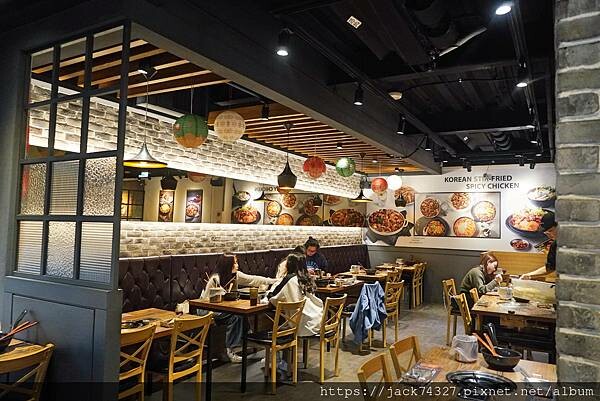 {台中美食}甩鍋雞볶찜韓式炒雞吃到飽-中友店,不分平假日只要 {台中美食}甩鍋雞볶찜韓式炒雞吃到飽-中友店,不分平假日只要