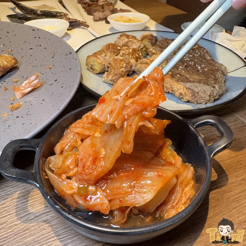 新竹縣竹東鎮新竹竹東LAZY 1983 餐酒館。這家可能是竹東酒類最多的餐酒館！ 串烤全烤不油炸！ (串烤.烤物物菜單營業時間地址電話) - 跟著踢小米吃喝玩樂趣