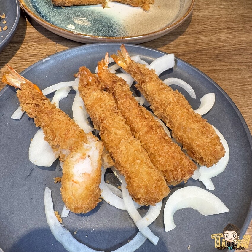 新竹縣竹東鎮新竹竹東LAZY 1983 餐酒館。這家可能是竹東酒類最多的餐酒館！ 串烤全烤不油炸！ (串烤.烤物物菜單營業時間地址電話) - 跟著踢小米吃喝玩樂趣