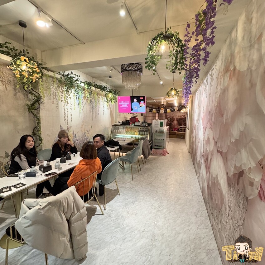 新竹縣竹東鎮新竹竹東LAZY 1983 餐酒館。這家可能是竹東酒類最多的餐酒館！ 串烤全烤不油炸！ (串烤.烤物物菜單營業時間地址電話) - 跟著踢小米吃喝玩樂趣