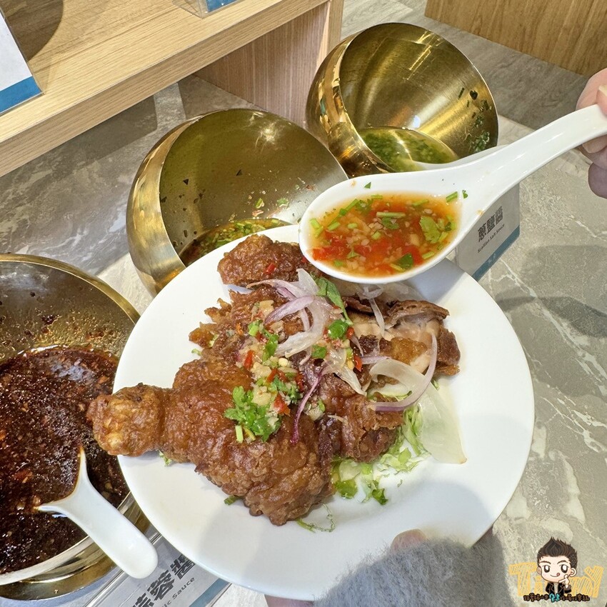 新竹縣竹北市新竹縣竹北謝府小碗菜。 全台首家可以吃到有溫度的小碗菜！ 內用只要29元起。就有白飯、粥、楊枝甘露和3種小菜免費吃到飽！ (菜單營業時間地址電話) - 跟著踢小米吃喝玩樂趣