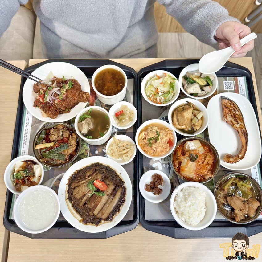 新竹縣竹北市新竹縣竹北謝府小碗菜。 全台首家可以吃到有溫度的小碗菜！ 內用只要29元起。就有白飯、粥、楊枝甘露和3種小菜免費吃到飽！ (菜單營業時間地址電話) - 跟著踢小米吃喝玩樂趣