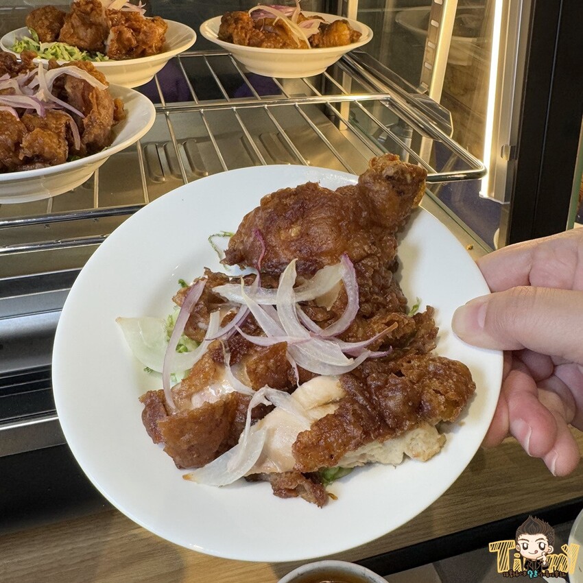 新竹縣竹北市新竹縣竹北謝府小碗菜。 全台首家可以吃到有溫度的小碗菜！ 內用只要29元起。就有白飯、粥、楊枝甘露和3種小菜免費吃到飽！ (菜單營業時間地址電話) - 跟著踢小米吃喝玩樂趣