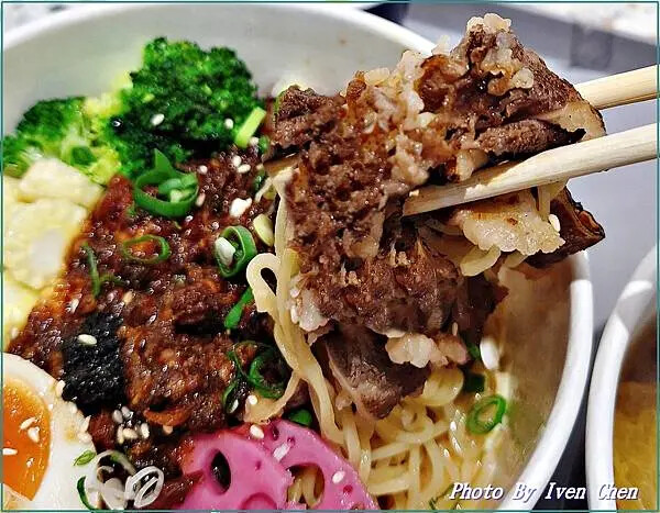 《南港外帶美食推薦》上班族必備健康美味活力餐點/美味湯心拌麵