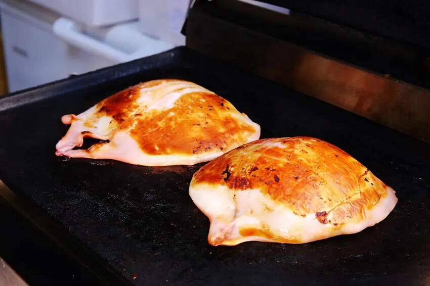 【迪化街美食】全台灣最好吃的魷魚-魷布院,年節暢銷零食、放假 【迪化街美食】全台灣最好吃的魷魚-魷布院,年節暢銷零食、放假