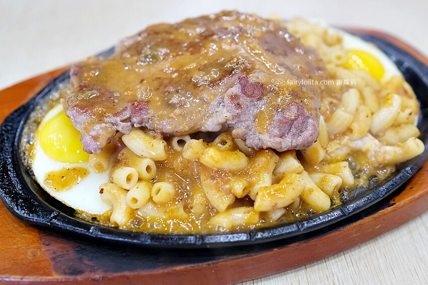 70元吃到飽，鐵板麵讓你無限續，還有將近40種自助吧免費呷免驚！