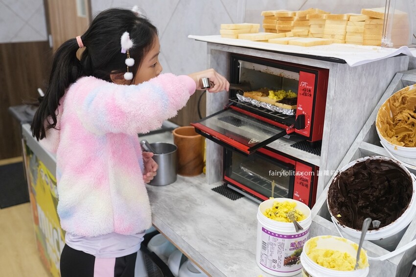 70元吃到飽，鐵板麵讓你無限續，還有將近40種自助吧免費呷免驚！