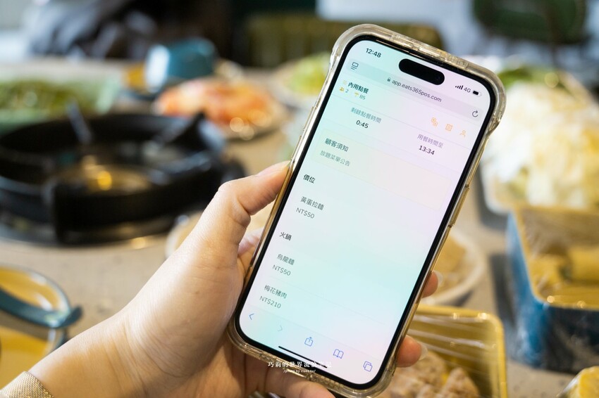 🔥新開幕石頭火鍋蔬菜大骨雞骨熬煮8小時，客製化湯頭這樣點，爆炒層次豐富更升級！