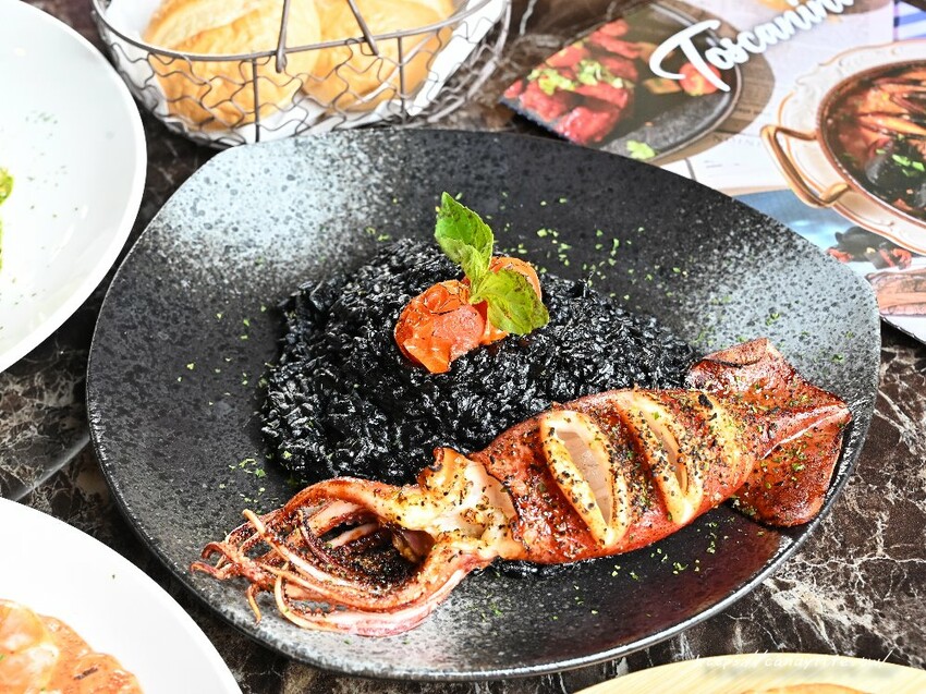 托斯卡尼尼|桃園絕美義大利庭園餐廳進軍台中!超美歐式城堡建築,台中新開幕友善親子餐廳,免費停車 - 糖糖's 享食生活