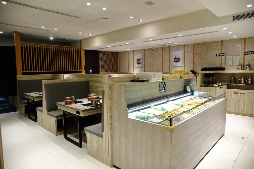 火車讚石頭火鍋，蘆洲超人氣石頭火鍋推薦！只要$389起整櫃蔬