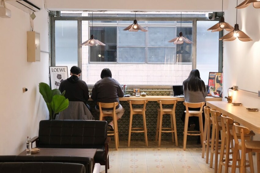 鹿稌咖啡 route café｜隱藏埔里巷弄中的老宅咖啡廳，超爆餡牽絲吐司吃了會上癮! - 肉依小姐吃什麼