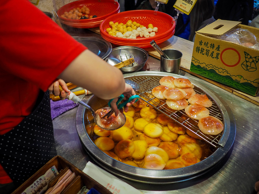 【新北】不再悲情的城市-「九份」|瑞芳美食廣場|九份老街|新北美食