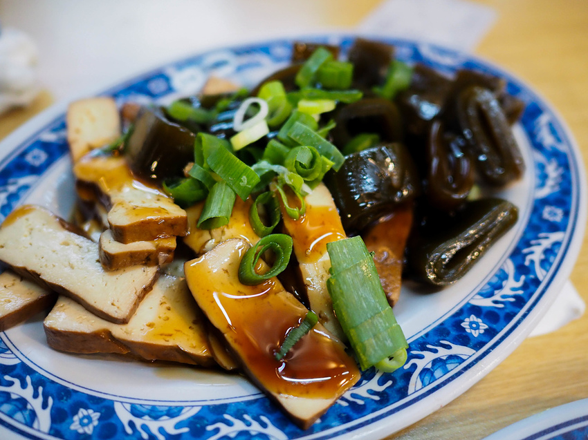 【新北】不再悲情的城市-「九份」|瑞芳美食廣場|九份老街|新北美食