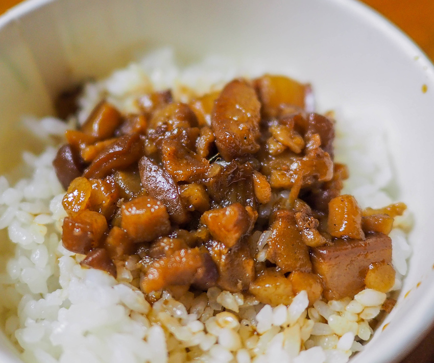 【新北】不再悲情的城市-「九份」|瑞芳美食廣場|九份老街|新北美食