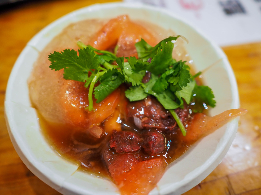 【新北】不再悲情的城市-「九份」|瑞芳美食廣場|九份老街|新北美食