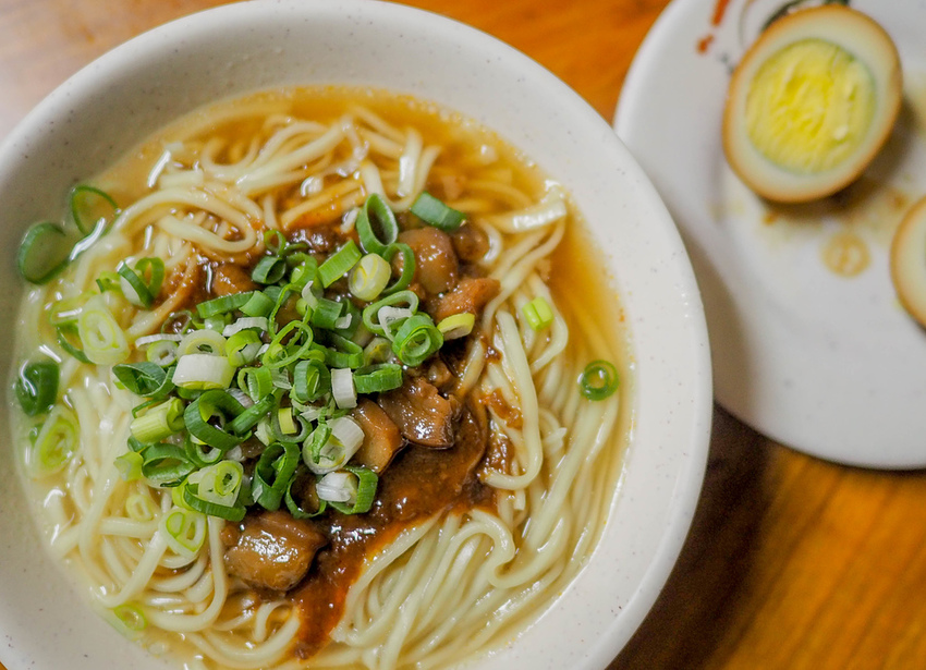 【新北】不再悲情的城市-「九份」|瑞芳美食廣場|九份老街|新北美食