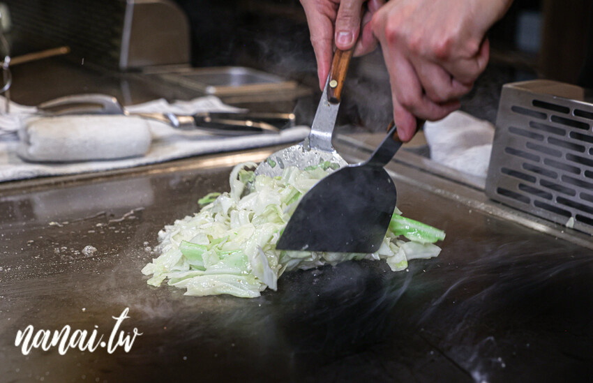 員林新店！超人氣弎食鉄板料理，必點照燒黃金雞腿排