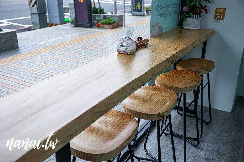 新店!夏威夷拌飯超過16種菜色、13種蛋白質、9種淋醬,通通自由選。必點爆量澎湃鮮蝦鮭魚卵套餐poke超欠吃,LaLaPoke