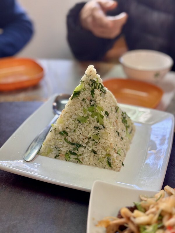 無菜單料理推薦!桃園龍潭「王爸爸私房菜」,眷村風味超道地,北方豪邁和川味細膩,像在家吃飯一樣溫暖。