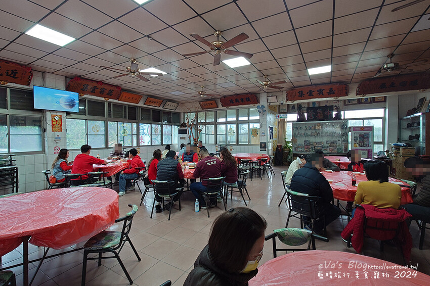 台東縣大武鄉【台東餐廳】808山海產店(寵物友善餐廳)，顧名思義就是可以吃到山產也可以吃到海產的店呀!餐廳提供的是家常菜，有熱炒、海鮮、魚湯，另外也有提供合菜。台東海鮮熱炒