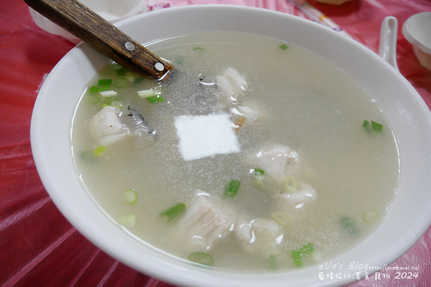 台東縣大武鄉【台東餐廳】808山海產店(寵物友善餐廳)，顧名思義就是可以吃到山產也可以吃到海產的店呀!餐廳提供的是家常菜，有熱炒、海鮮、魚湯，另外也有提供合菜。台東海鮮熱炒