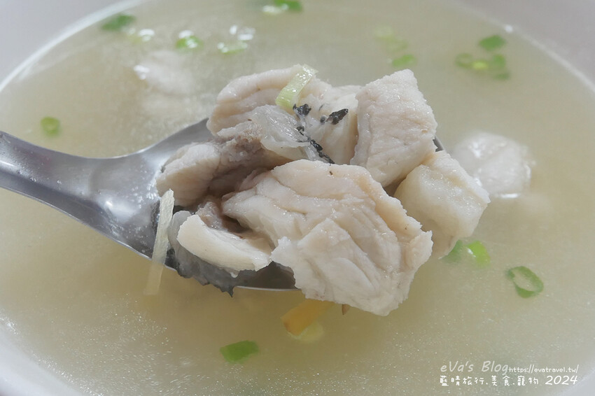 台東縣大武鄉【台東餐廳】808山海產店(寵物友善餐廳)，顧名思義就是可以吃到山產也可以吃到海產的店呀!餐廳提供的是家常菜，有熱炒、海鮮、魚湯，另外也有提供合菜。台東海鮮熱炒