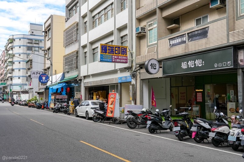 桃園中壢｜福飽飽，健行科大附近的人氣早午餐主打酥皮蛋餅與碳烤土司！