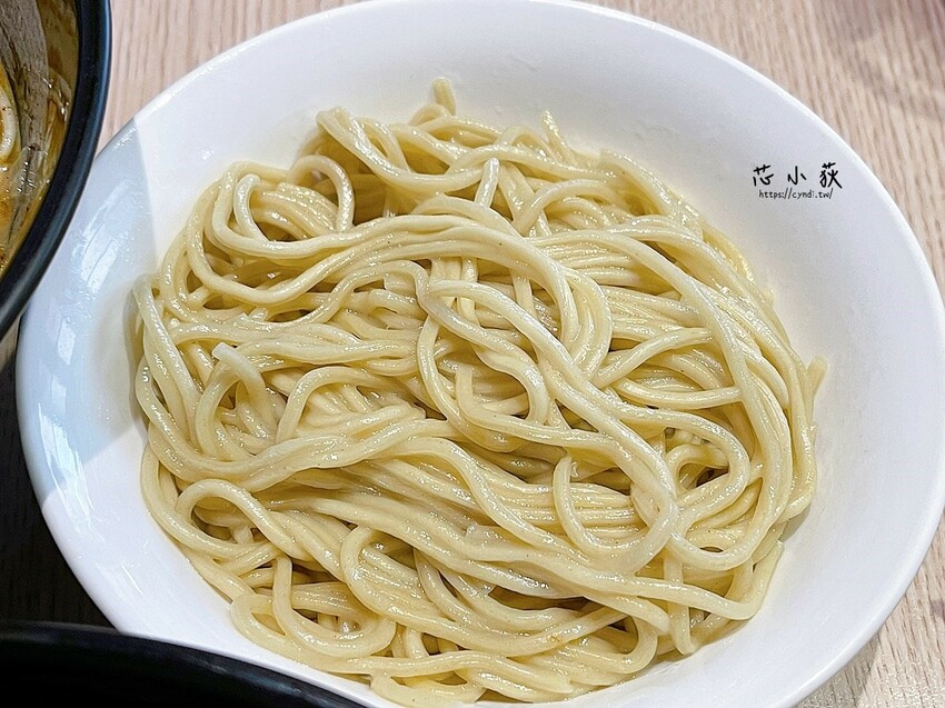 無招牌 日式雞白湯拉麵,台中勤美誠品綠園道超人氣雞白湯拉麵,宵夜時段吃的到 - Cyndi loves享食天堂