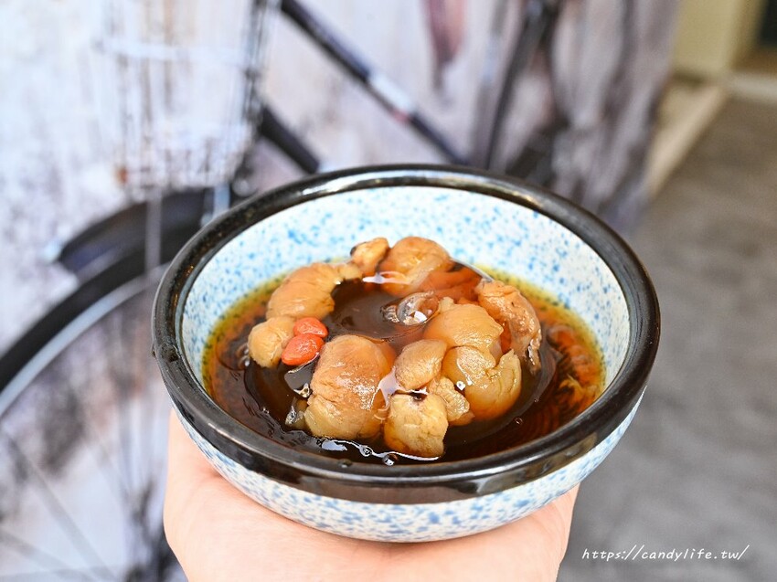 討海人安迪私廚|台中海南雞飯的天花板超強回歸!全新店面,多了許多創意料理 - 糖糖's 享食生活