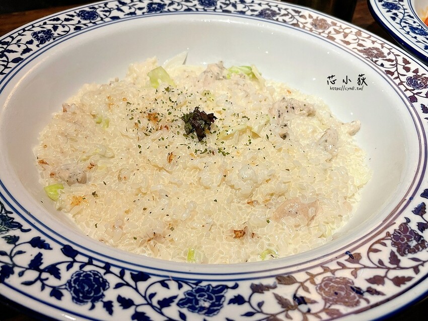 星空Stellato(一中店)，台中一中街平價大份量義大利麵燉飯180元起，超級加份量有2-3人份超級多，免費加量價格還不變 - Cyndi loves享食天堂