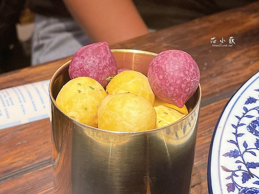 星空Stellato(一中店)，台中一中街平價大份量義大利麵燉飯180元起，超級加份量有2-3人份超級多，免費加量價格還不變 - Cyndi loves享食天堂