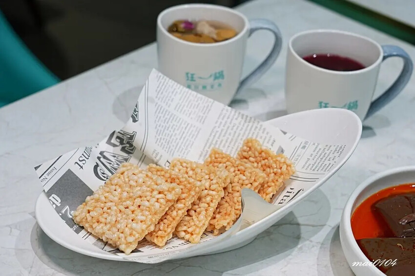 台北西門町美食｜狂一鍋酸菜魚～肉多多、明水然樂兩大新創姊妹品
