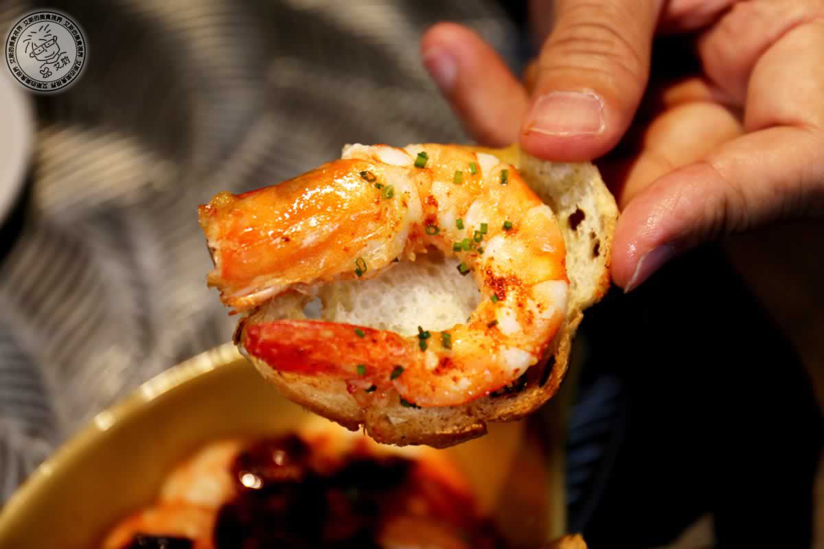 東區餐酒館極致體驗,直火炭烤美味與私密KTV,就在Uchi吾居炭火私廚