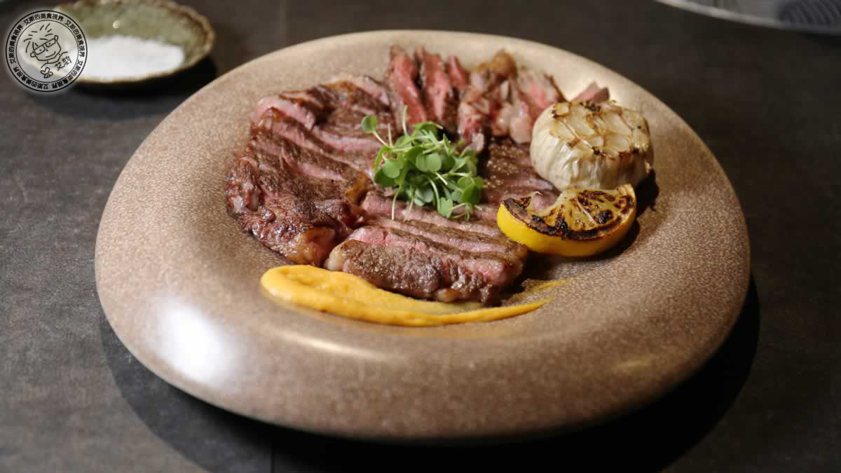 東區餐酒館極致體驗,直火炭烤美味與私密KTV,就在Uchi吾居炭火私廚