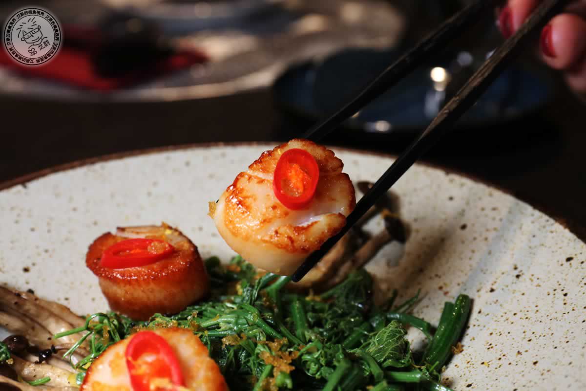 東區餐酒館極致體驗,直火炭烤美味與私密KTV,就在Uchi吾居炭火私廚