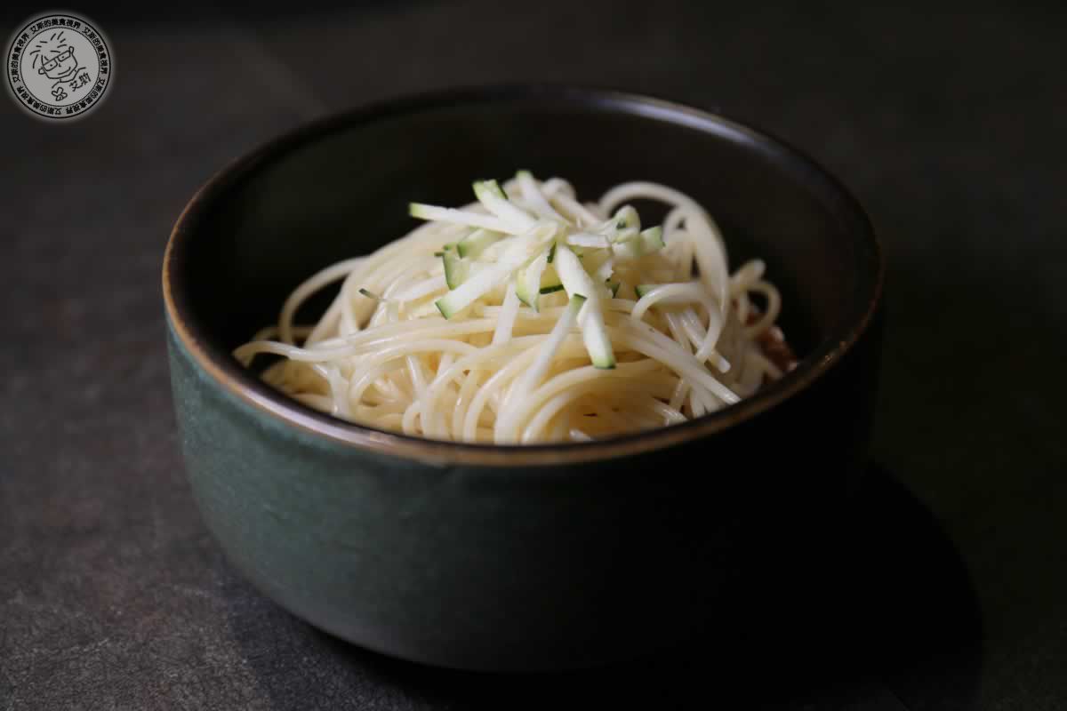 東區餐酒館極致體驗,直火炭烤美味與私密KTV,就在Uchi吾居炭火私廚