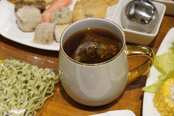 桃園市中壢區288元不收服務費福田永豐時尚鍋物蔬果百匯吃到飽，明治冰淇淋/季節水果/生菜沙拉吧還有冷熱飲無限享用