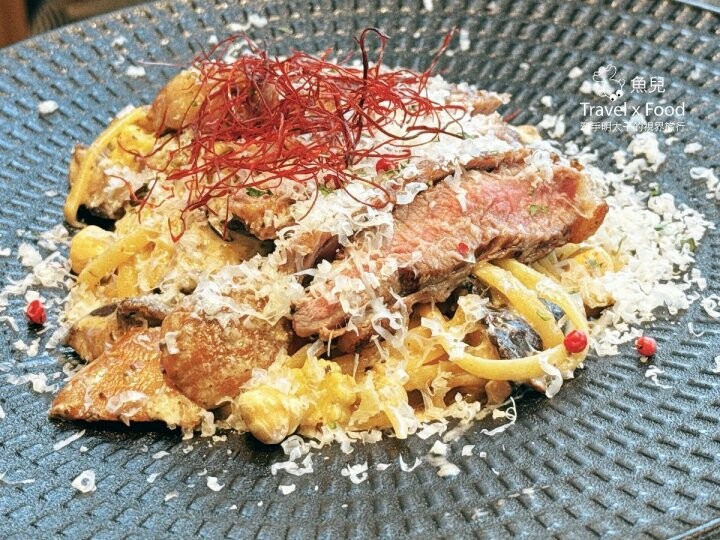 浮島咖啡桃園第二間店舖，小檜溪重劃區 ➽➽ 浮島溪 Söt Café Rivulet - 魚兒 x 牽手明太子的「視」界旅行