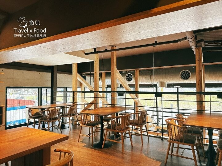 浮島咖啡桃園第二間店舖，小檜溪重劃區 ➽➽ 浮島溪 Söt Café Rivulet - 魚兒 x 牽手明太子的「視」界旅行