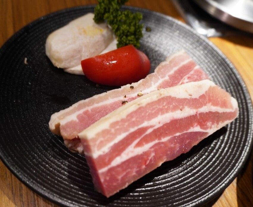 板橋韓式料理推薦｜ABV 韓式餐酒館｜晚上就來一份韓式烤肉配精釀啤酒 – 袁彬的美食旅遊筆記