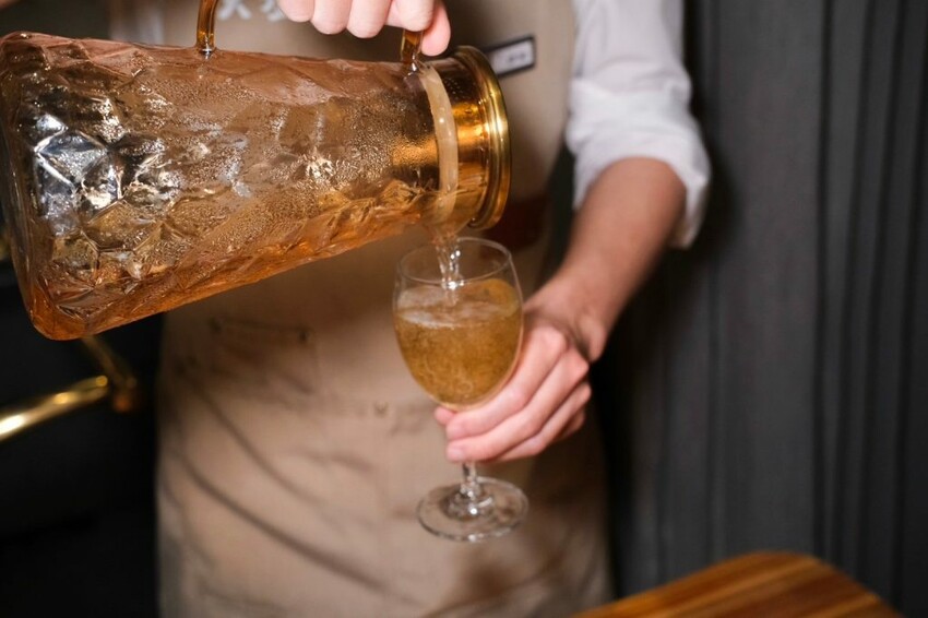 天塩川和室鍋物 ｜台南新開幕秘境日式鍋物，當月壽星免費送上等魚翅!!! - 肉依小姐吃什麼