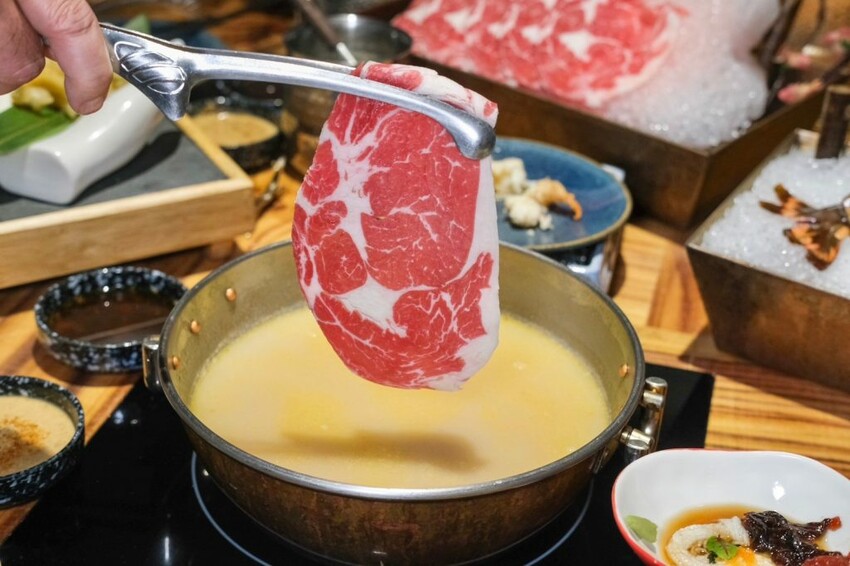 天塩川和室鍋物 ｜台南新開幕秘境日式鍋物，當月壽星免費送上等魚翅!!! - 肉依小姐吃什麼