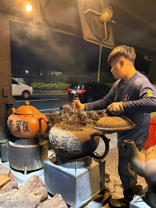 【屏東食記】關子嶺茶壺雞(加祿分店) 【屏東食記】關子嶺茶壺雞(加祿分店)