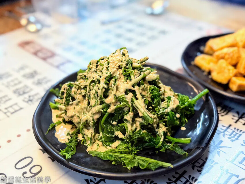 【屏東食記】關子嶺茶壺雞(加祿分店) 【屏東食記】關子嶺茶壺雞(加祿分店)