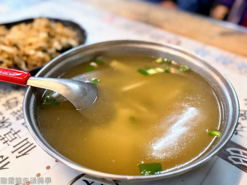 【屏東食記】關子嶺茶壺雞(加祿分店) 【屏東食記】關子嶺茶壺雞(加祿分店)