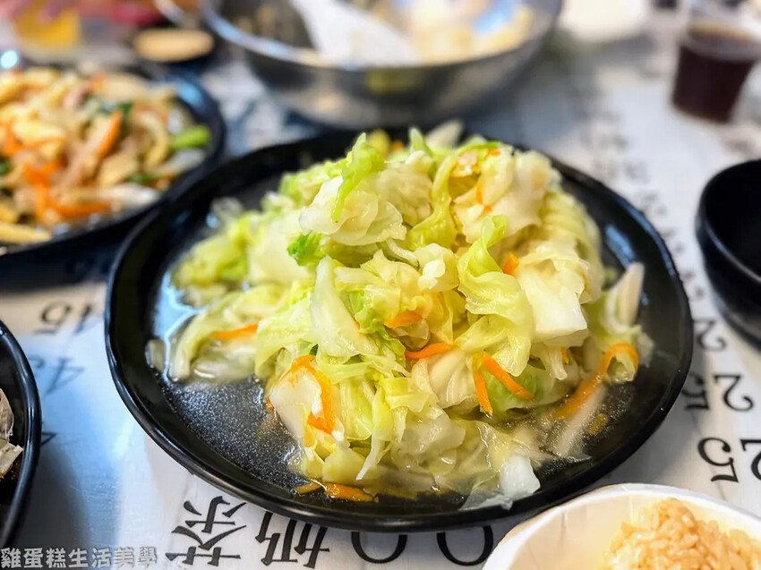 【屏東食記】關子嶺茶壺雞(加祿分店) 【屏東食記】關子嶺茶壺雞(加祿分店)