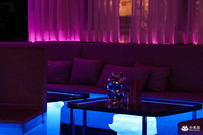 台北市信義區台北市信義區老王炸烤|2025平價串燒、炸物、海鮮、宵夜歡唱與調酒,台北超chill夜生活聚餐推薦!