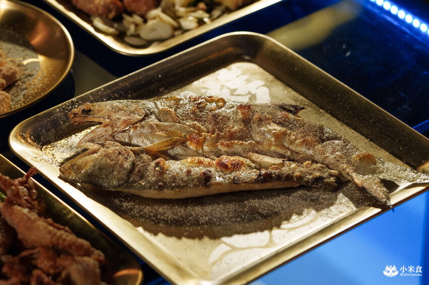 台北市信義區台北市信義區老王炸烤|2025平價串燒、炸物、海鮮、宵夜歡唱與調酒,台北超chill夜生活聚餐推薦!