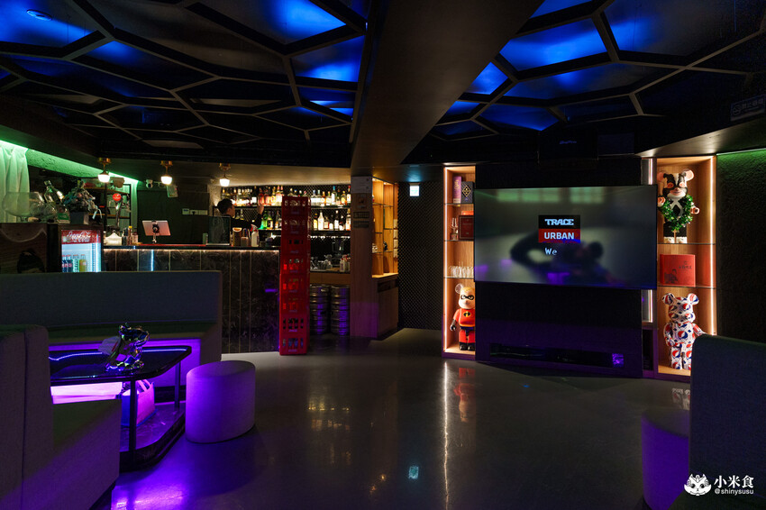 台北市信義區台北市信義區老王炸烤|2025平價串燒、炸物、海鮮、宵夜歡唱與調酒,台北超chill夜生活聚餐推薦!